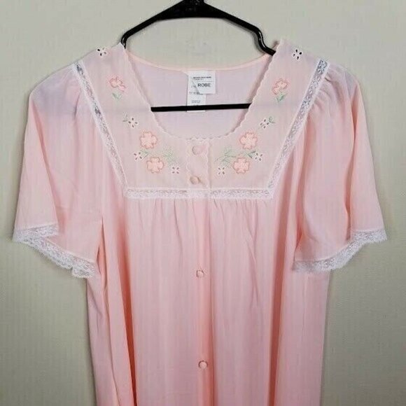 Vintage Embroidered Robe Housecoat Size Small Scalloped Neckline Button Front - Picture 2 of 7